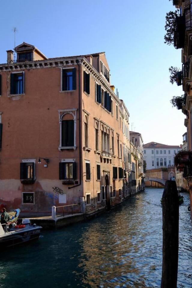 Rio Ca Foscari A San Pantalon Apartamento Veneza Exterior foto