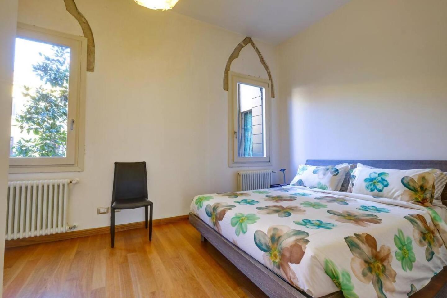 Rio Ca Foscari A San Pantalon Apartamento Veneza Exterior foto